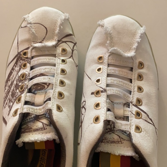 Royal elastics shoes Pull on / slip ons. Size 8 - Picture 13 of 13